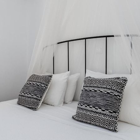 Uno Luxury Apartment With Sea View 里瓦的亚 外观 照片