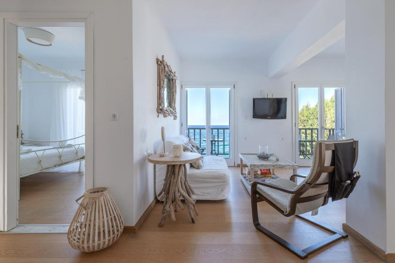 Uno Luxury Apartment With Sea View 里瓦的亚 外观 照片